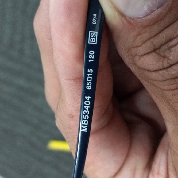 Mercedes-Benz sunglasses 👓 - Picture 8 of 9